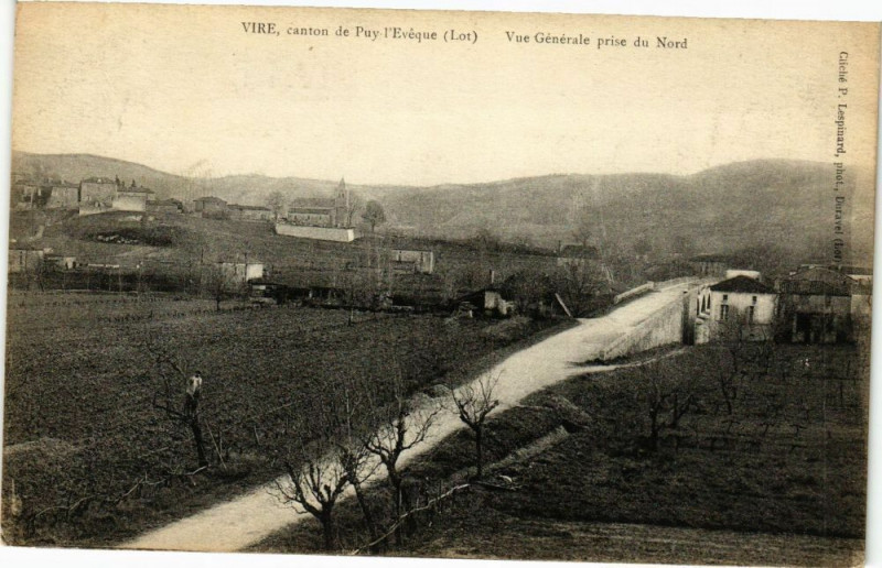 Carte postale ancienne Vire canton de Puy-L'Eveque - Vue générale prise du Nord à Puy-l'Évêque