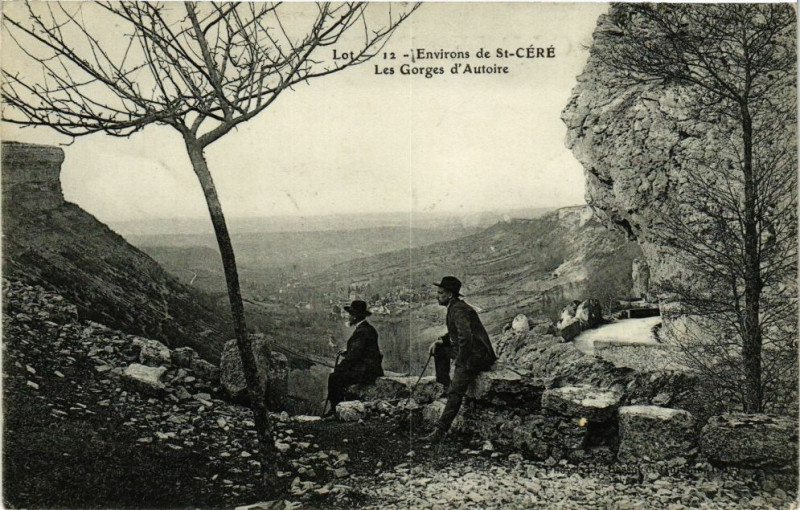 Carte postale ancienne Lot - Env. de Saint-Cere Les Gorges d'Autoire à Saint-Céré