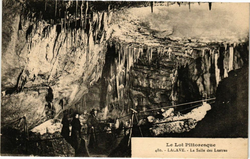 Carte postale ancienne Le Lot Pittoresque - Lacave - La Salle des Lustres à Lacave
