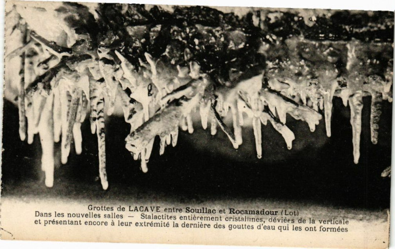 Carte postale ancienne Grottes de Lacave entre Souillac et Rocamadour - Dans les à Lacave
