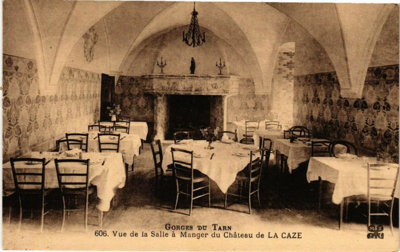 Carte postale ancienne Gorges du Tran - Vue de la Salle a Manger du Chateau de la Caze