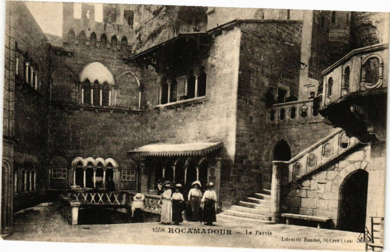 Carte postale ancienne Rocamadour-Le Parvis à Rocamadour