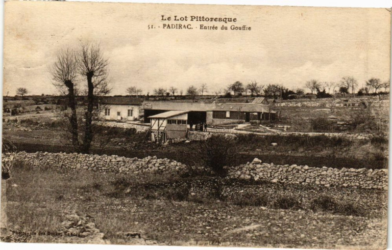Carte postale ancienne Padirac-Entrée du Gouffre à Padirac