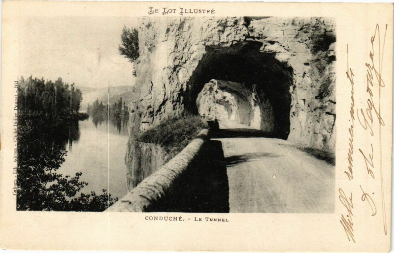 Carte postale ancienne Conduche-Le Tunnel