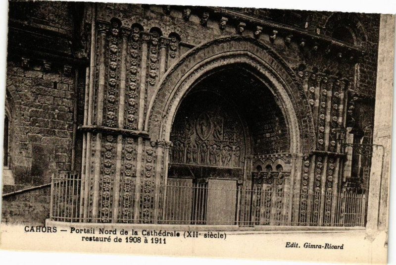 Carte postale ancienne Cahors-Portail Nord de la Cathédrale à Cahors