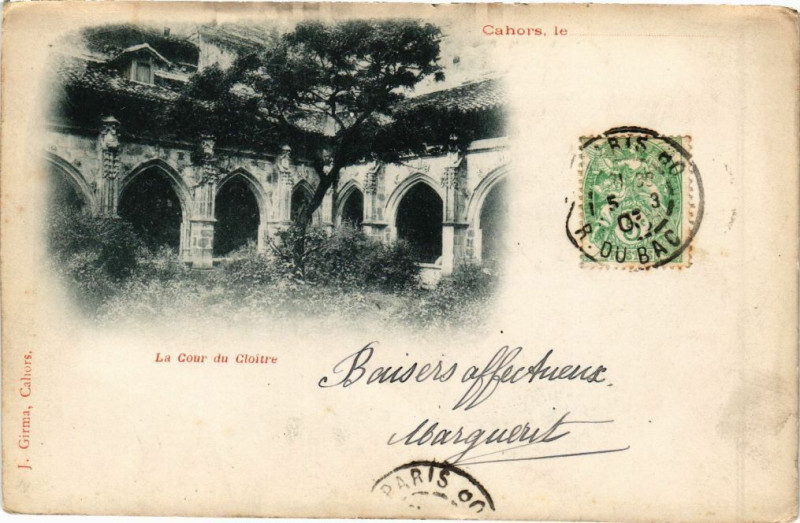 Carte postale ancienne Cahors-La Cour du Cloitre à Cahors