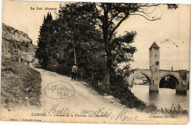 Carte postale ancienne Cahors-Chemin de la Fontaine des Chartreux à Cahors