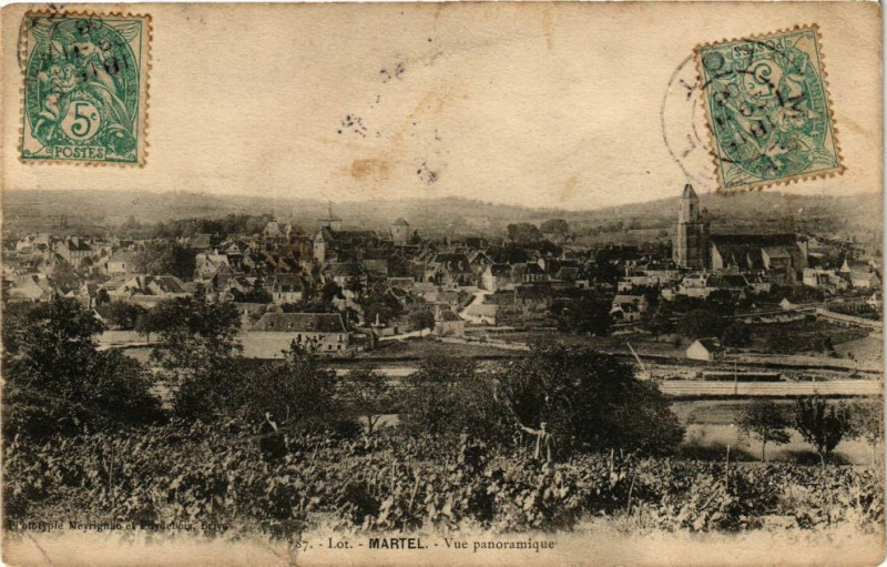 Carte postale ancienne Lot Martel - Vue panoramique à Martel