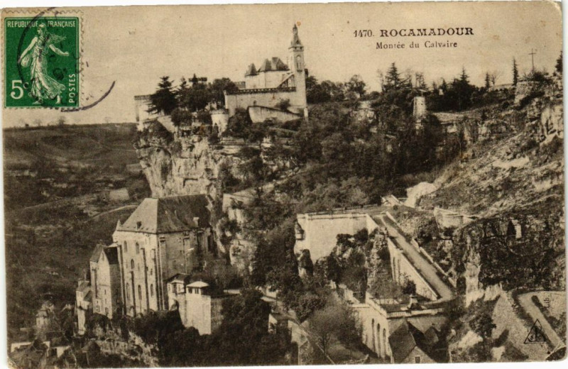 Carte postale ancienne Rocamadour - Montée du Calvaire à Rocamadour