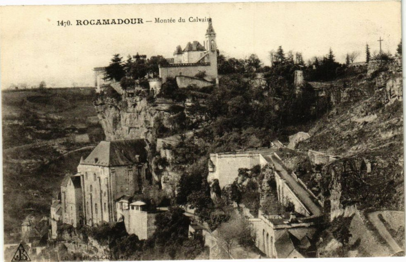 Carte postale ancienne Rocamadour - Montée du Calvaire à Rocamadour