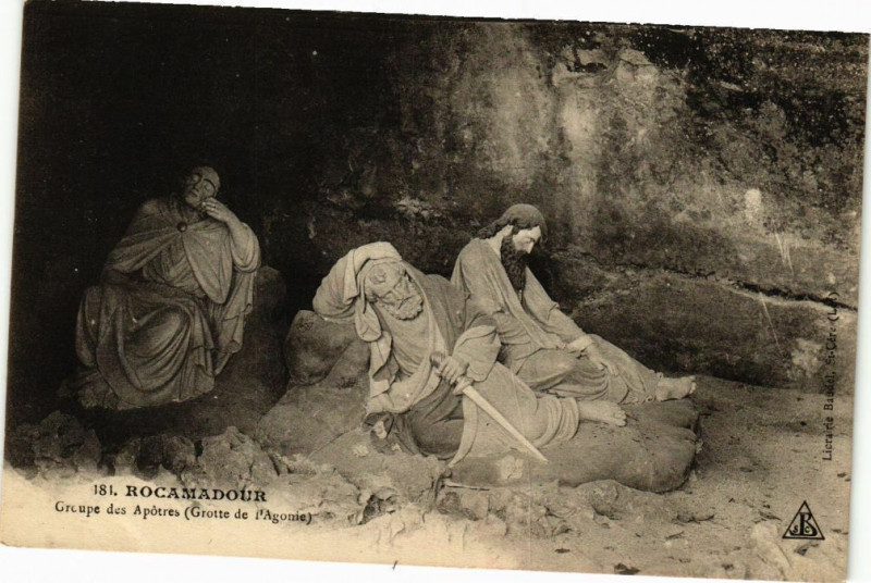 Carte postale ancienne Rocamadour - Groupe des Apotres (Grotte de l'Agone) à Rocamadour