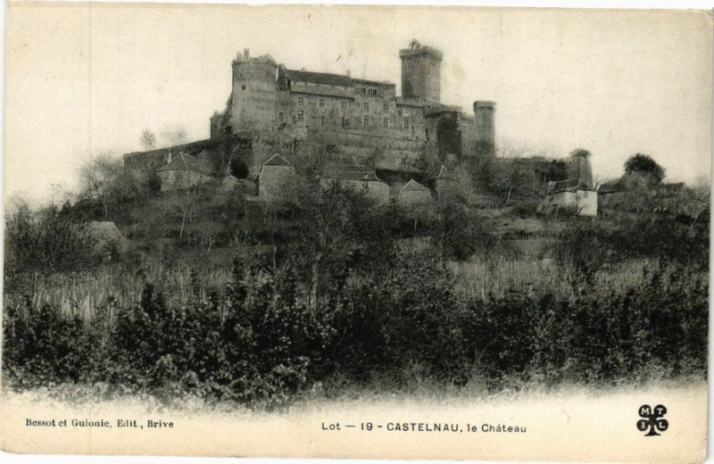 Carte postale ancienne Lot - Castelnau - le Chateau