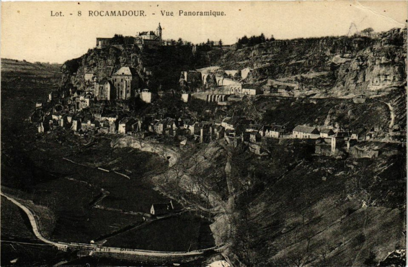 Carte postale ancienne Lot - Rocamadour - Vue Panoramique à Rocamadour