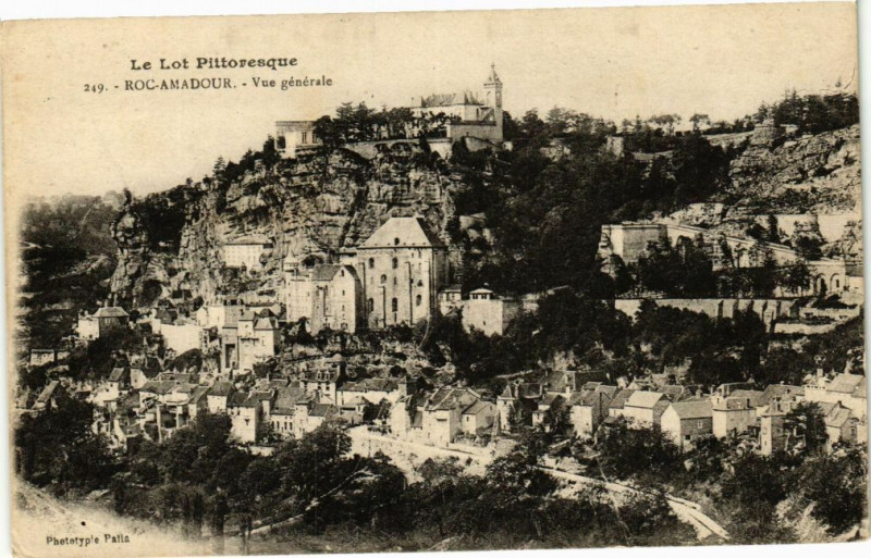 Carte postale ancienne Le Lot Pittoresque - Rocamadour - Vue générale à Rocamadour
