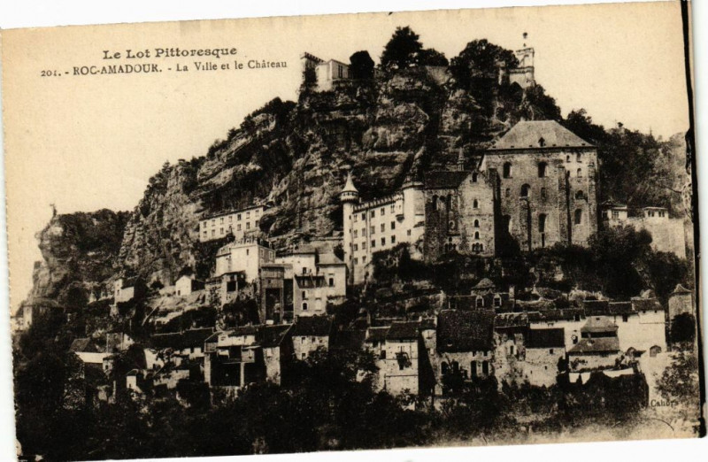 Carte postale ancienne Le Lot Pittoresque Rocamadour - La Ville et le Chateau à Rocamadour