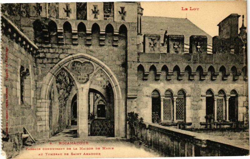 Carte postale ancienne Le Lot - Rocamadour - Passage Conduisant de la Maison de Marie au à Rocamadour
