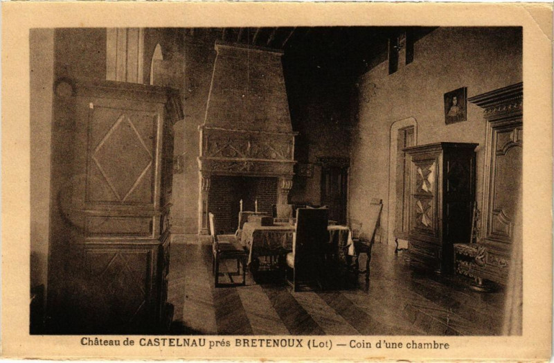Carte postale ancienne Chateau de Castelnau pres Bretenoux - Coin d'une chambre à Bretenoux
