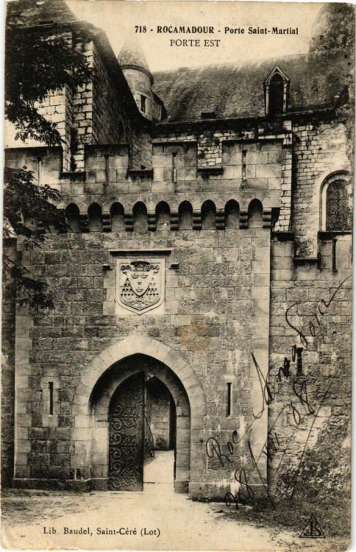 Carte postale ancienne Rocamadour-Porte Saint-Martial-Porte Est à Rocamadour