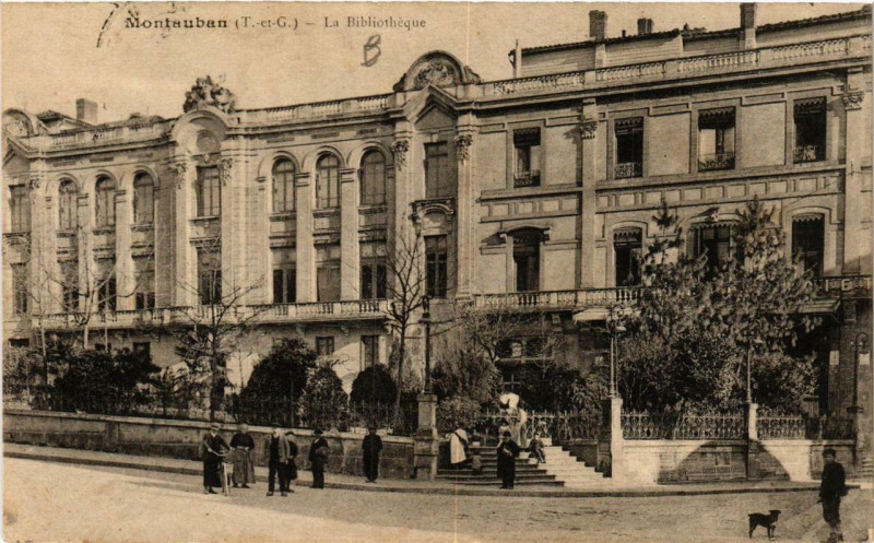 Carte postale ancienne Montauban Le Bibliotheque à Montauban