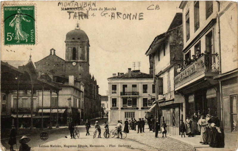 Carte postale ancienne Marmande Place du Marche