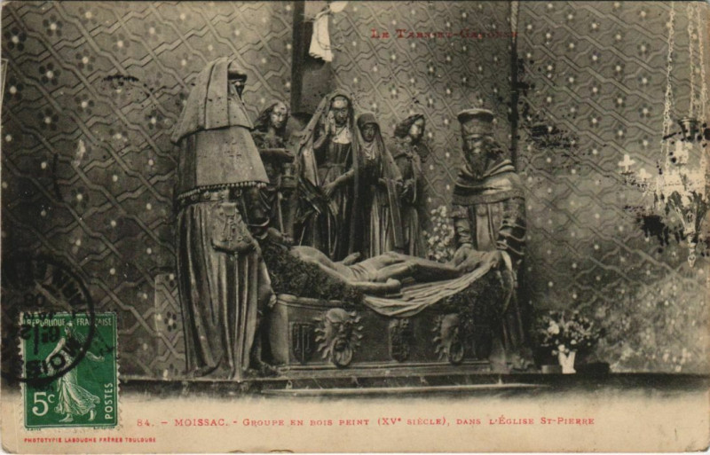 Carte postale ancienne Moissac Groupe en bois Peint dans Eglise Saint-Pierre France à Moissac