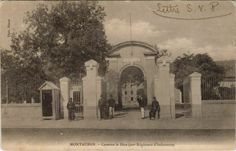 Carte postale ancienne Montauban Caserne de La Hire France à Montauban