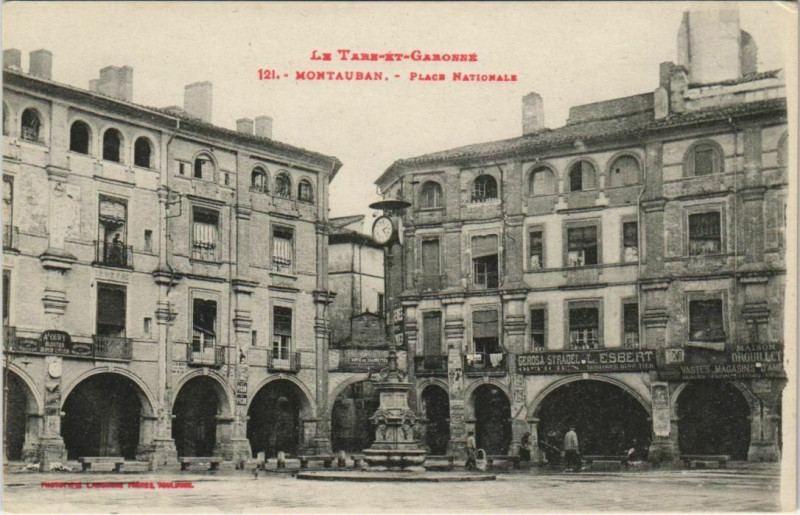 Carte postale ancienne Montauban La Place Nationale France à Montauban