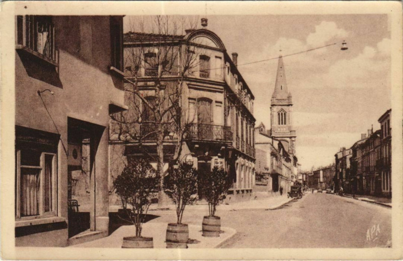 Carte postale ancienne Montauban Faubourg à Montauban