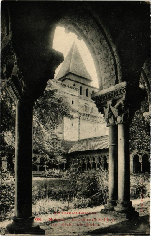 Carte postale ancienne Tarn-et-Garonne - Moissac - La Cloitre de Saint-Pierre à Moissac