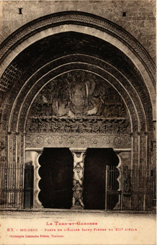 Carte postale ancienne Tarn-et-Garonne - Moissac - Porte de l'Eglise Saint-Pierre du Xii s à Moissac