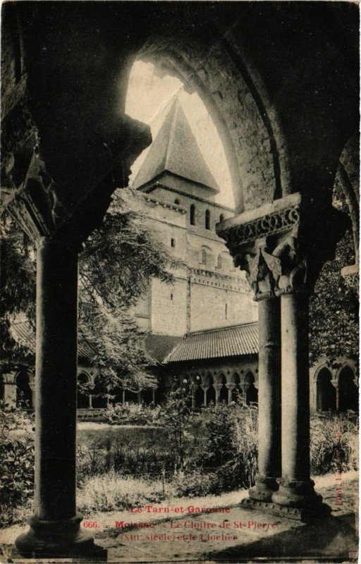 Carte postale ancienne Le Tarn-et-Garonne - Moissac - Le Cloitre de Saint-Pierre à Moissac