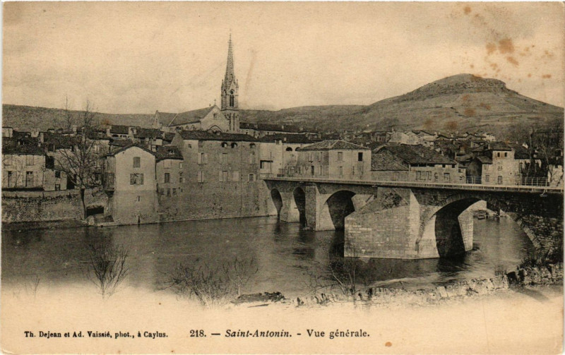 Carte postale ancienne Saint-Antoin - Vue générale