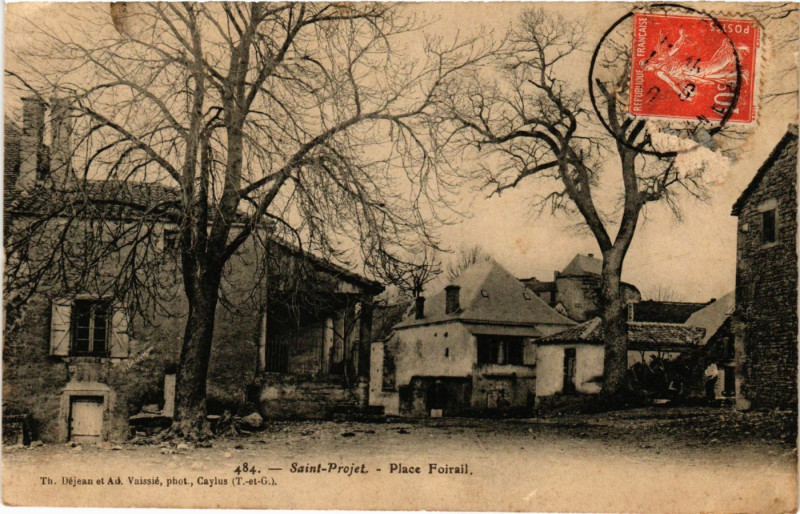 Carte postale ancienne Saint-Project - Place Foirail