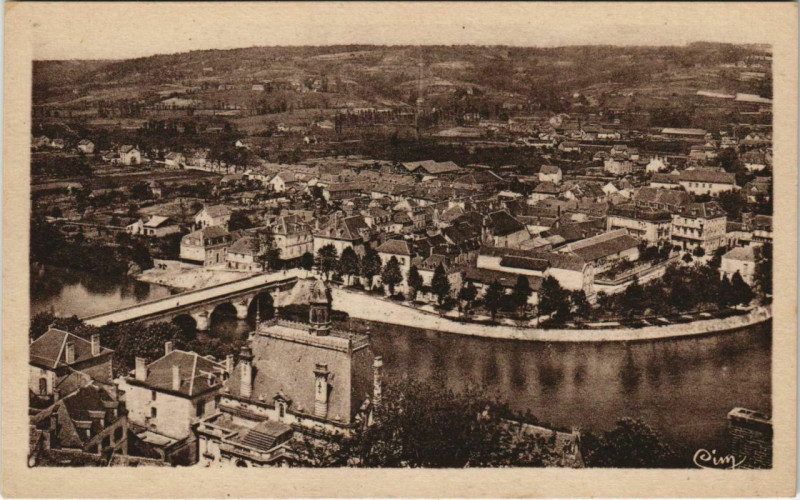 Carte postale ancienne Terrasson - La Ville Basse