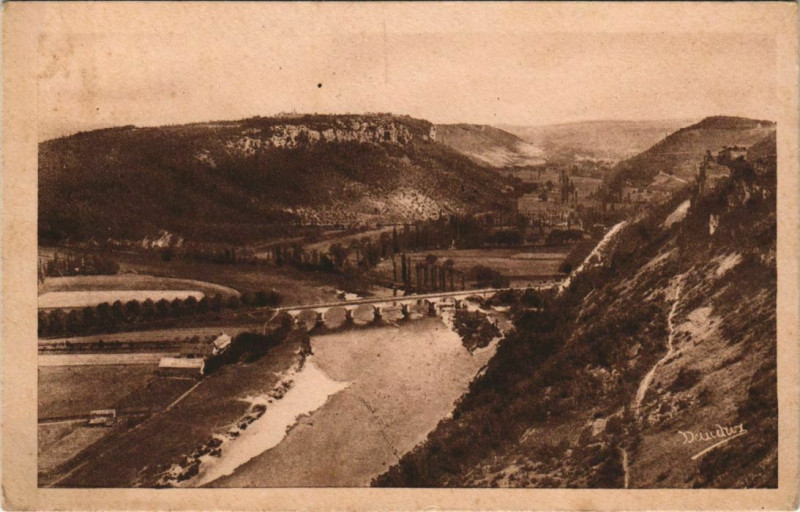 Carte postale ancienne Vallee du Ceou a Castelnaud - En Sarladais