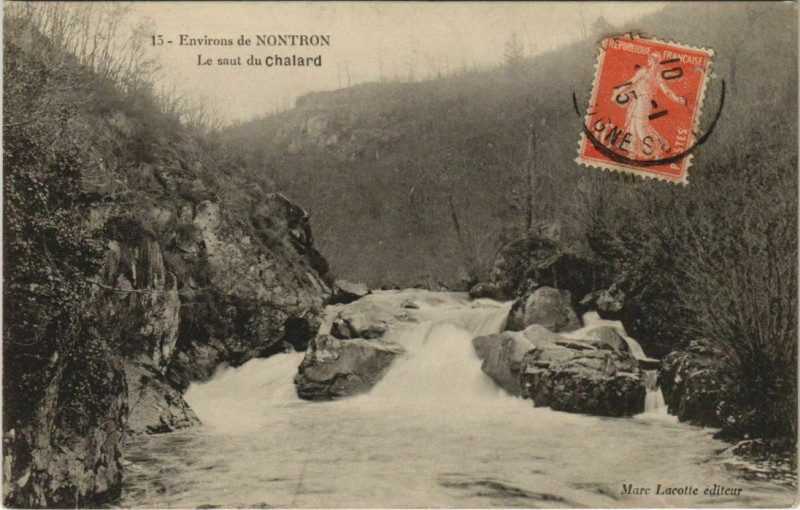 Carte postale ancienne Le Saut du Chalard - Environs de Nontron à Nontron