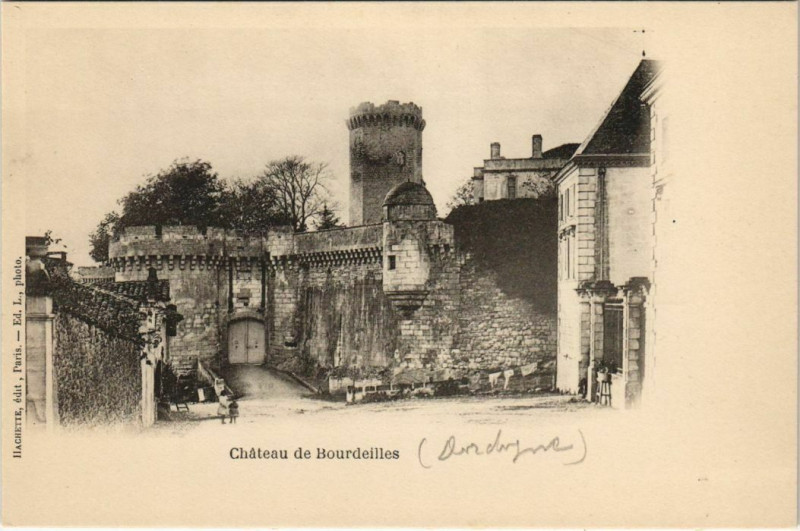 Carte postale ancienne Chateau de Bourdeilles à Bourdeilles