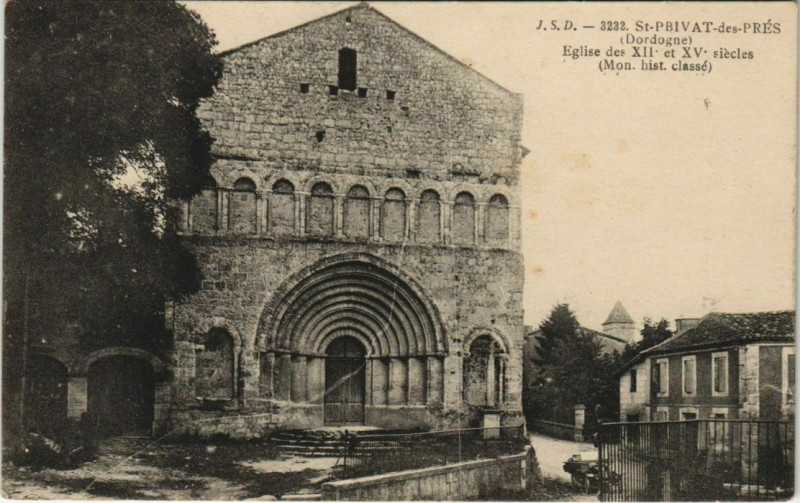 Carte postale ancienne Saint-Privat-des-Pres - Eglise