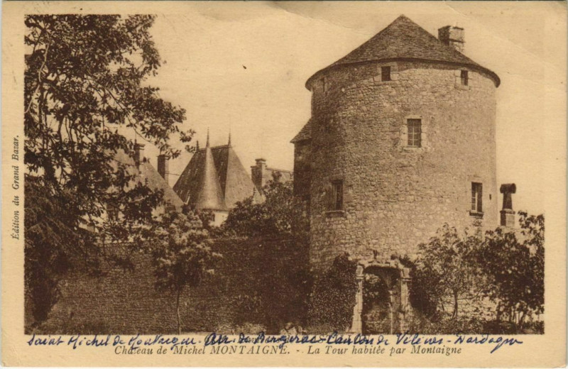 Carte postale ancienne Chateau de Michel de Montaigne - La Tour