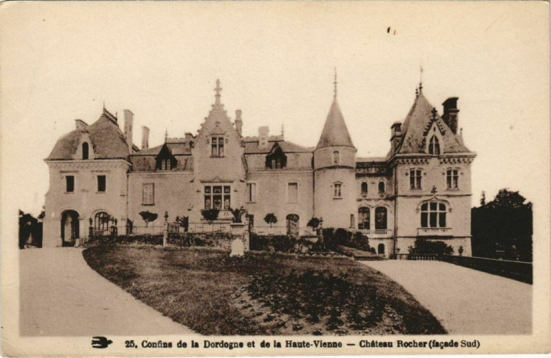 Carte postale ancienne Confins de la Dordogne et de la Haute-Vienne - Chateau Rocher
