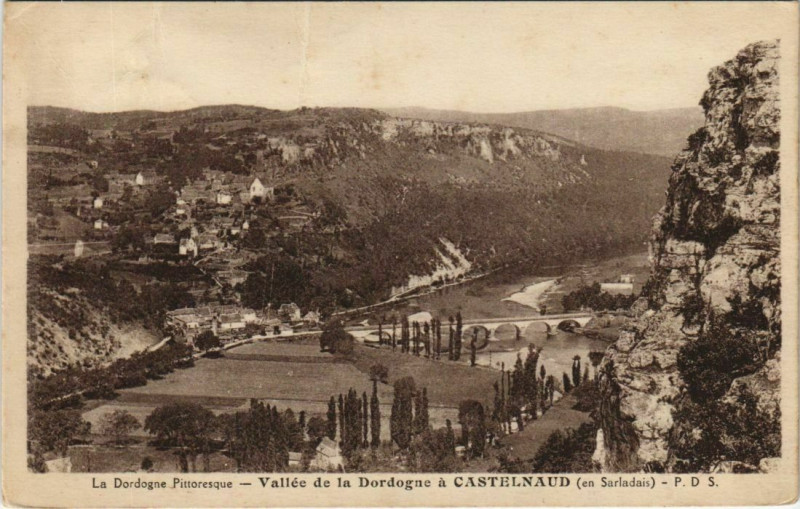 Carte postale ancienne Vallee de la Dordogne a Castelnaud - En Sarladais