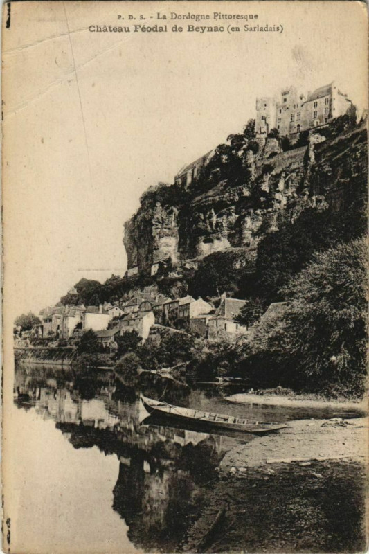 Carte postale ancienne Chateau Feodal de Beynac - En Sarladais