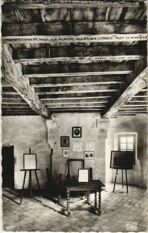 Carte postale ancienne Chateau de Michel de Montaigne - Bibliotheque de la Tour