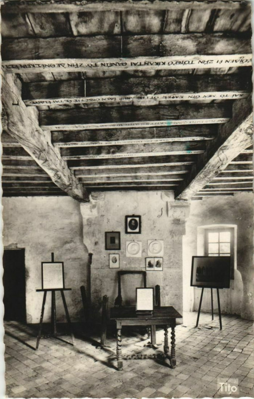 Carte postale ancienne Chateau de Michel de Montaigne - Bibliotheque de la Tour
