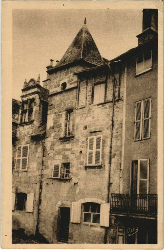 Carte postale ancienne Terrasson - Maison Renaissance