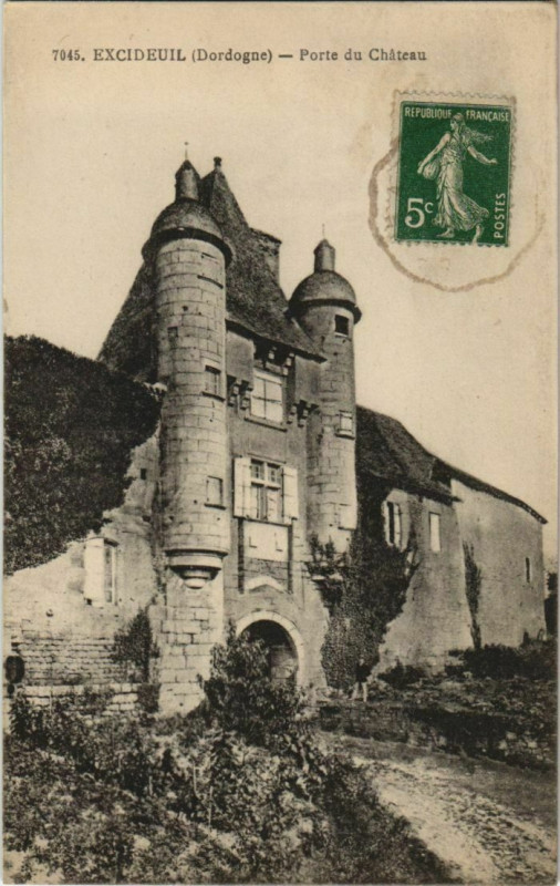 Carte postale ancienne Excideuil - Porte du Chateau à Excideuil