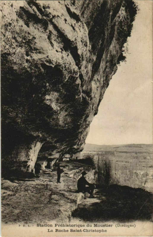 Carte postale ancienne Station Prehistorique du Moustier - La Roche Saint-Christophe