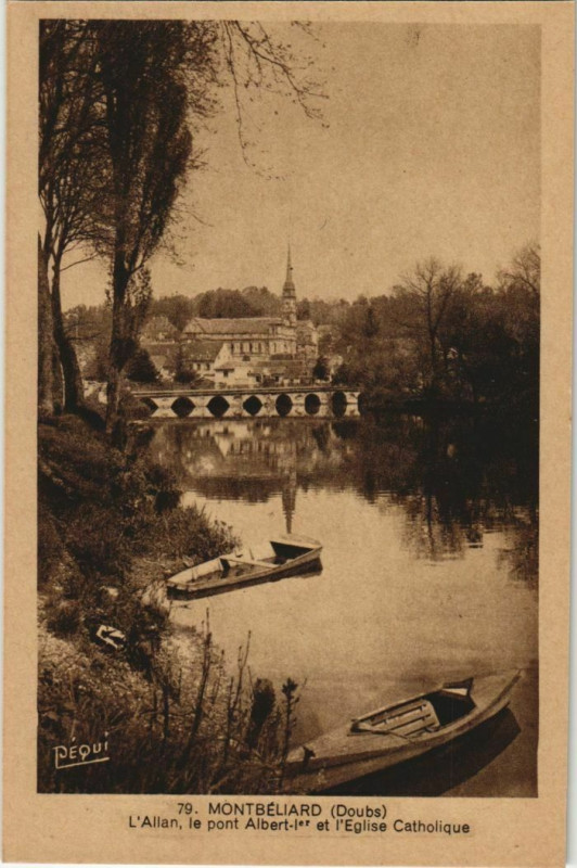 Carte postale ancienne Montbeliard - L'Allan - Le Pont Albert-I-er et l'Eglise