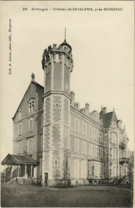 Carte postale ancienne Chateau de Cavalerie - pres Bergerac à Bergerac