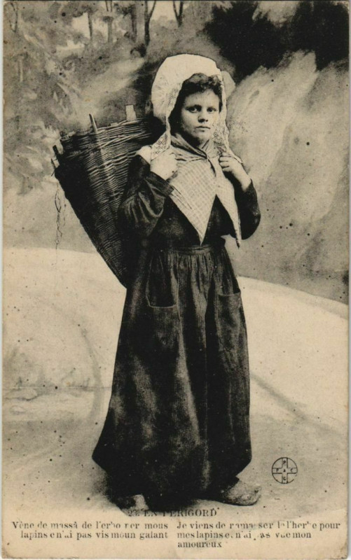 Carte postale ancienne En Perigord - Jeune Femme - Type